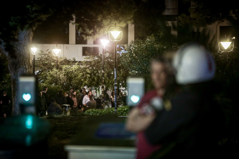 Ακροδεξιοί και μπαχαλάκηδες