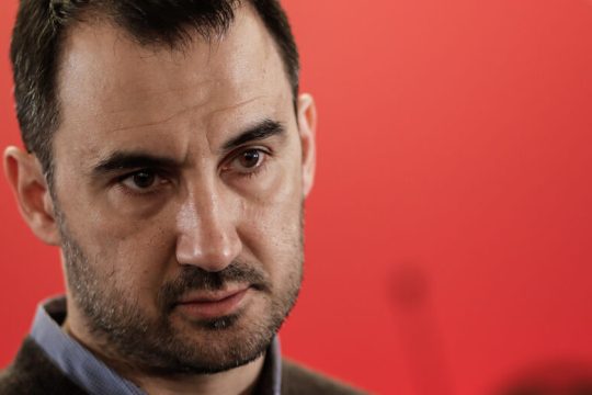 Το «Μένουμε Ορθιοι 2», αντίβαρο στην «ανοσία της αγέλης» της κυβέρνησης