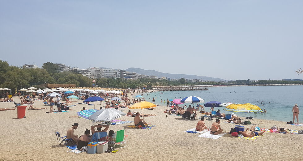 Οι πρώτες βουτιές από το… ενάμισι μέτρο