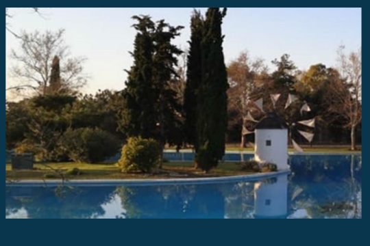 Υπογραφές συμπαράστασης στη γεωπόνο που κατήγγειλε παρανομίες στο Άλσος Φιλαδέλφειας
