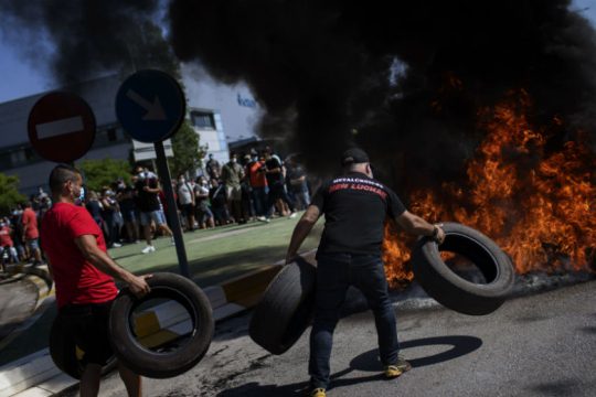 Βαρκελώνη: Στους δρόμους οι εργαζόμενοι για το κλείσιμο του εργοστασίου της Nissan