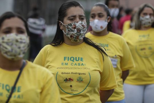 Κάθε τέσσερις ημέρες διπλασιάζονται τα κρούσματα στη Λατινική Αμερική