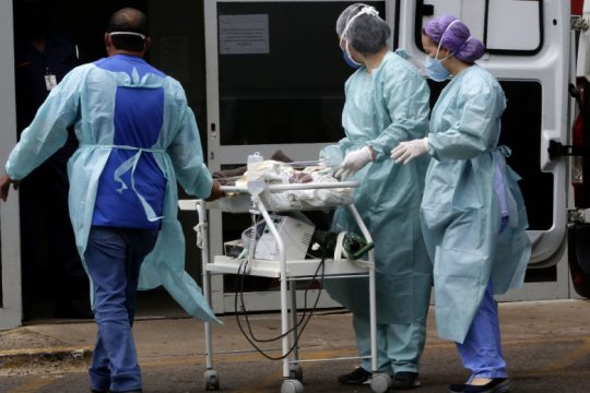 Ρεκόρ νέων κρουσμάτων κορονοϊού στη Βραζιλία