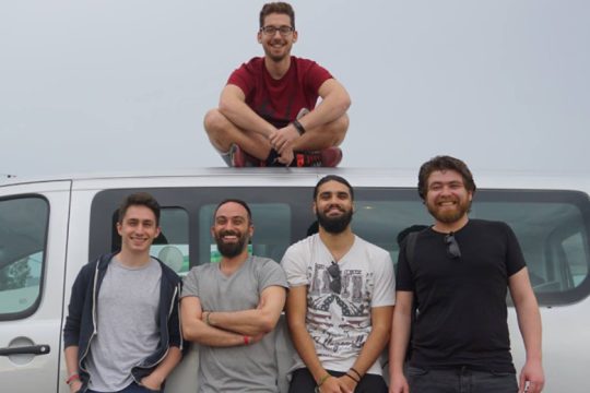 Κυκλοφόρησε το “Scattered Sketches”, η πρώτη δουλειά των Circus Caravan