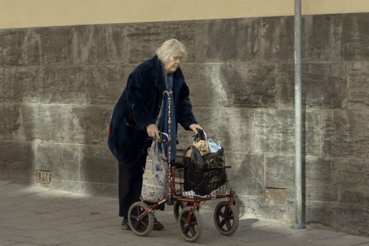 Η Σουηδία αναγνώρισε την αποτυχία διαχείρισης της κρίσης στα γηροκομεία