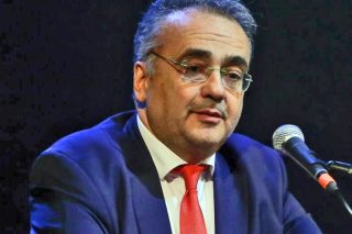Δικηγόροι αποδοκιμάζουν την παρέμβαση Βερβεσού