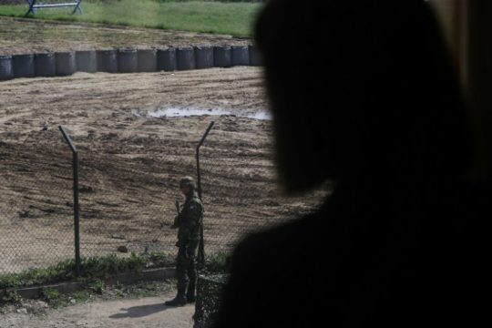 Πολλά τα ερωτήματα για το χειρισμό της κατάστασης στον Έβρο