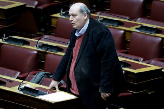 Ερώτηση ΣΥΡΙΖΑ για την ανάκληση αναλογίας 1 ατόμου ανά 7 τ.μ. στα σχολεία