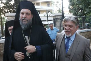 «Δώρο» Βούρου στην τοπική Μητρόπολη