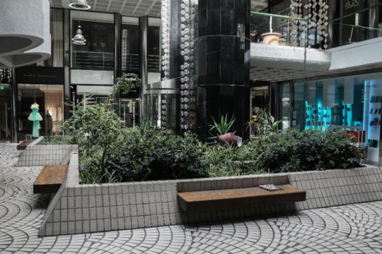 Συστάσεις σε εργαζόμενους και πελάτες εν όψει επαναλειτουργίας εμπορικών κέντρων