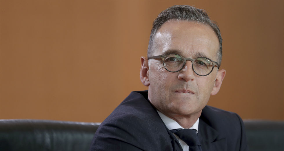 Βολές Παγκόσμιας Ιατρικής Ένωσης κατά Βερολίνου για το άνοιγμα των συνόρων λόγω τουρισμού