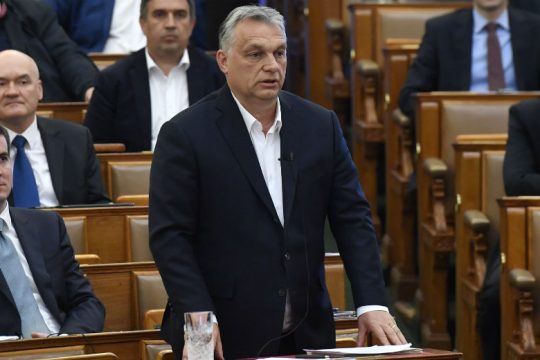 Η ουγγρική αντιπολίτευση ζητά επίσπευση της διαδικασίας για την ένταξη της Σουηδίας στο ΝΑΤΟ