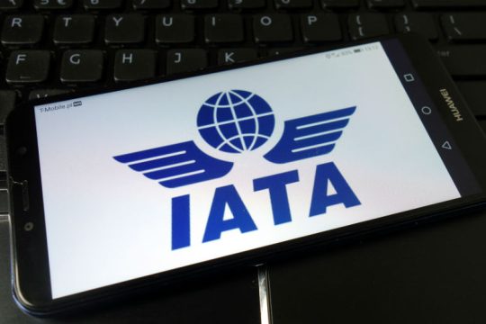 IATA: Οι αεροπορικές μεταφορές δεν θα επανέλθουν πριν από το 2023