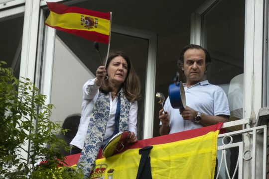 Βασικό εισόδημα για όσους επλήγησαν περισσότερο από την πανδημία θεσπίζει η Ισπανία