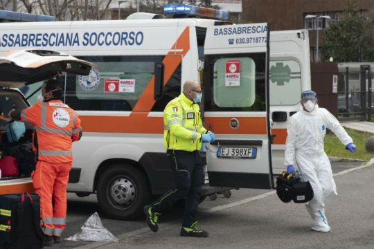 Ιταλία: Περιορισμός του ρυθμού μετάδοσης του ιού