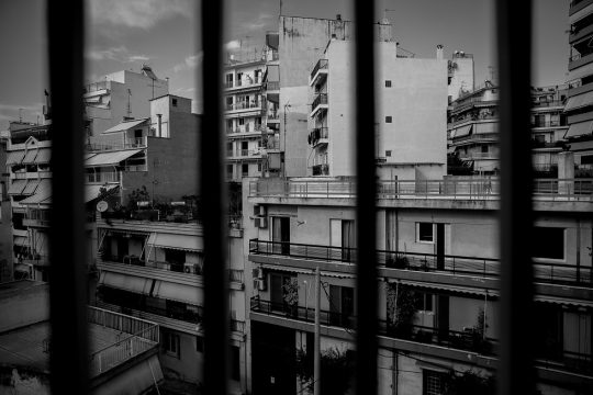 Προηγείται η δημόσια υγεία της ανθρώπινης αξιοπρέπειας;