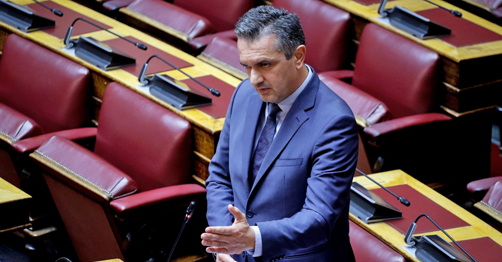 Ο κ. Κασαπίδης όρθωσε ανάστημα… στα γυναικόπαιδα