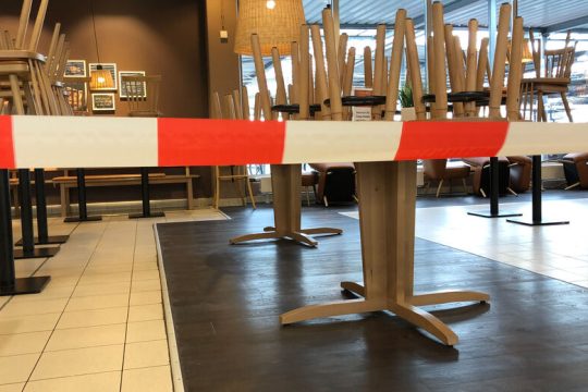 Aβέβαιο μέλλον μετά την άρση των περιοριστικών μέτρων