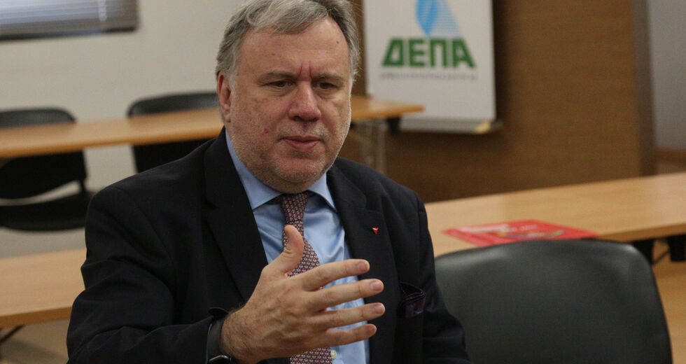 «Η κυβέρνηση χειρίζεται τα εθνικά θέματα χωρίς πυξίδα και στρατηγική»