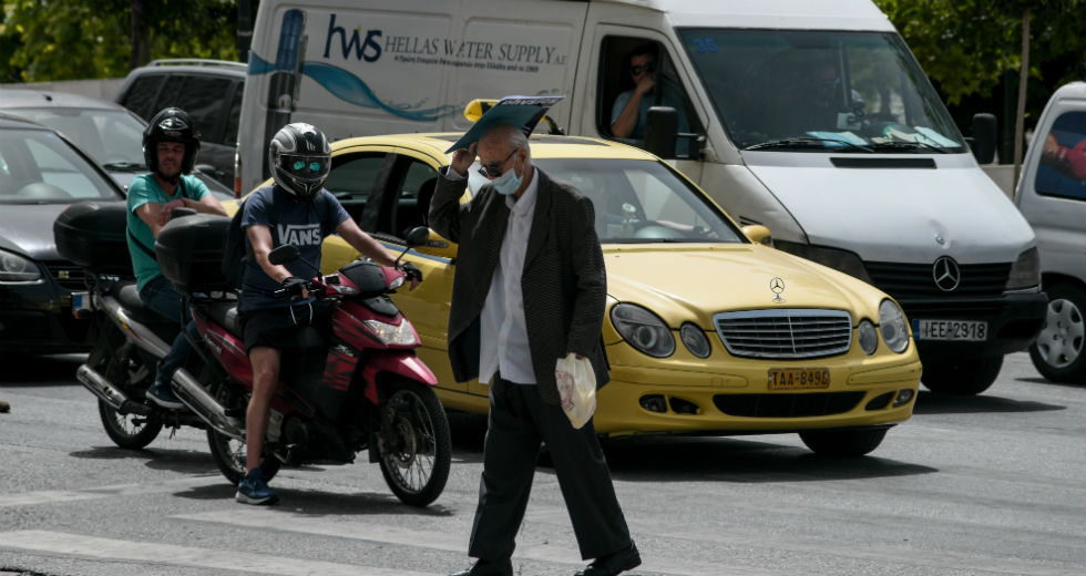 Σ. Τσιόδρας: Άσχετος ο καύσωνας με το lockdown