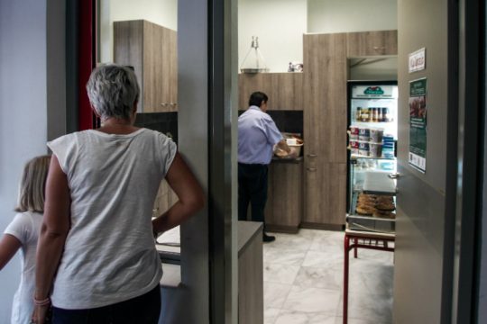 Κραυγή αγωνίας από τους ιδιοκτήτες σχολικών κυλικείων