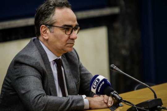 «Εφόσον χρειαστεί» θα γίνουν προσαρμογές για δωρεάν τεστ