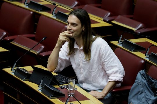 Η κυβέρνηση παγιδευμένη στις Σκουριές