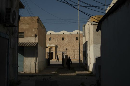 Αποσύρονται δυνάμεις του Χάφταρ από περιοχές της Τρίπολης