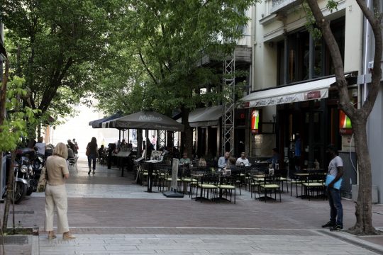 Δύο συλλήψεις για παράνομο καζίνο εντός καφετέριας στην Καλλιθέα