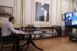 Πυρετός συσκέψεων για τον τουρισμό