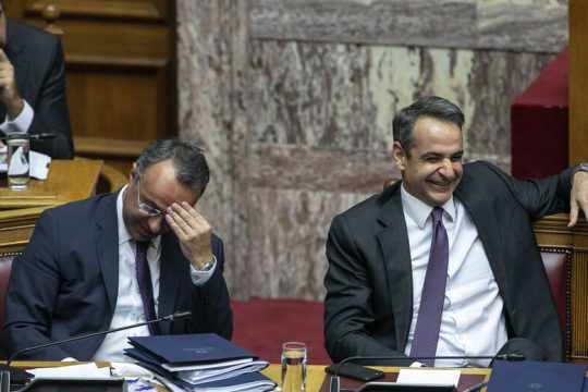 Ολοταχώς για φοροελαφρύνσεις