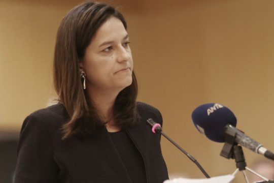 Παρα-σχολείο, παρα-πανεπιστήμιο, παρα-παιδεία