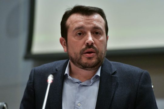 «Πόλεμος κατά μισθωτών και μεσαίας τάξης η απραξία της κυβέρνησης»