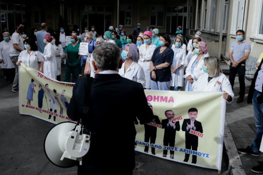 Αλ. Τσίπρας: Η κυβέρνηση να περάσει από τα ωραία λόγια στις πράξεις για τους νοσηλευτές