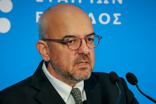 Το μάθατε; Την κρίση την έστειλε ο Θεός! Το είπε ο Μπάμπης του ΣΚΑΙ-ΝΔ