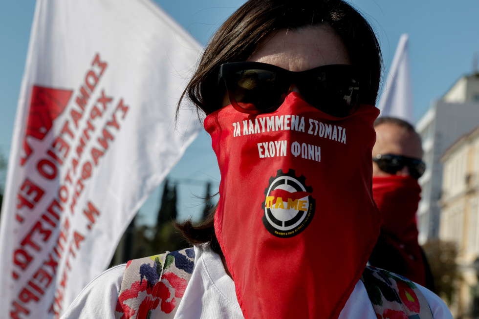 Διαδηλώσεις με κοινωνική απόσταση και κυβερνητικές απειλές