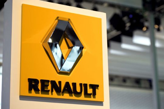 Υπαρκτός ο κίνδυνος αφανισμού της Renault λέει ο Γάλλος ΥΠΟΙΚ