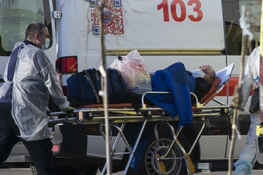 Ρωσία: Πέντε ασθενείς με κορονοϊό πέθαναν από φωτιά σε νοσοκομείο