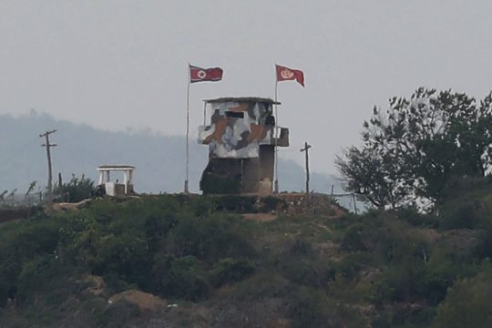Ανταλλαγή πυρών στα σύνορα Βόρειας και Νότιας Κορέας 