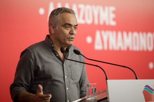 Μια ερώτηση άναψε πάλι φωτιές