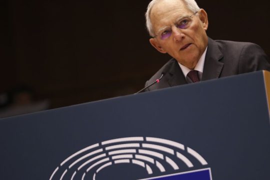 Με… ολίγη από δάνεια οι επιχορηγήσεις