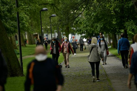 Διστακτικό το πρώτο «ελεύθερο» ξεπόρτισμα των Ισπανών