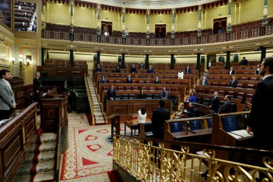 Παρατείνεται η κατάσταση έκτακτης ανάγκης στην Ισπανία