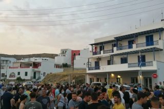 Ο Δήμος Τήνου ζητά παύση εργασιών για το αιολικό πάρκο