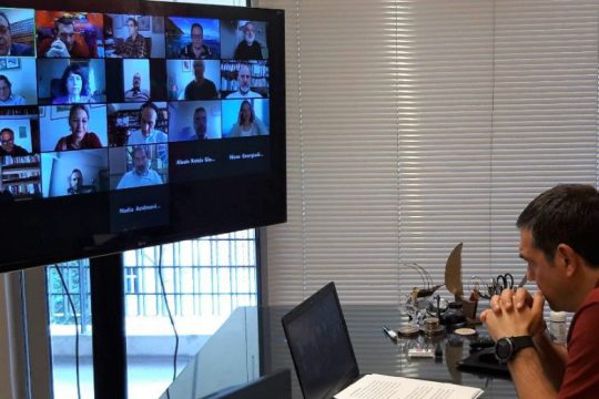 Τσίπρας: Στην εξυπηρέτηση «οικονομικών συμφερόντων» αποσκοπεί το ν/σ για το περιβάλλον
