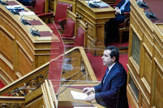 Αφωνία Μηταράκη για τις αποκαλύψεις της «Εφ.Συν.» για τις παράνομες επαναπροωθήσεις