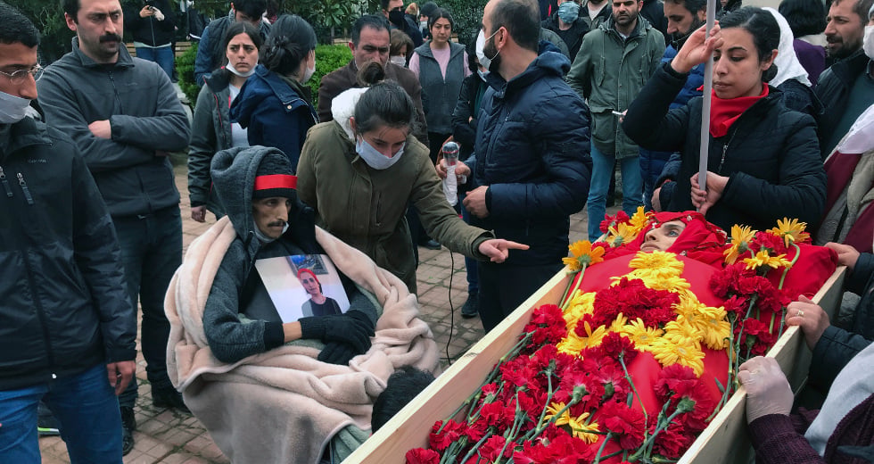 Σταμάτησε την απεργία πείνας ο İbrahim Gökçek του Grup Yorum μετά από 323 ημέρες