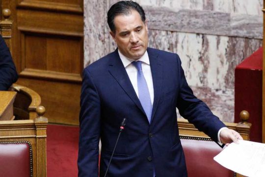 Οι υπουργικές απειλές και η σιωπή των δικαστών