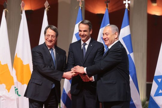 «Να εγκαταλείψει η Τουρκία τις νεο-οθωμανικές φαντασιώσεις»
