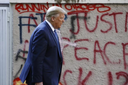 Ο Τραμπ έδωσε εντολή να αποχωρήσει η Εθνοφρουρά από την Ουάσιγκτον